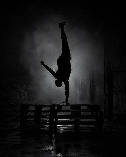 Handstand auf Paletten